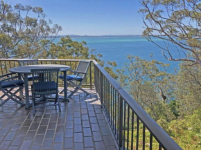 7 'Skyline' 12 Thurlow Avenue - Unit with a WOW factor
